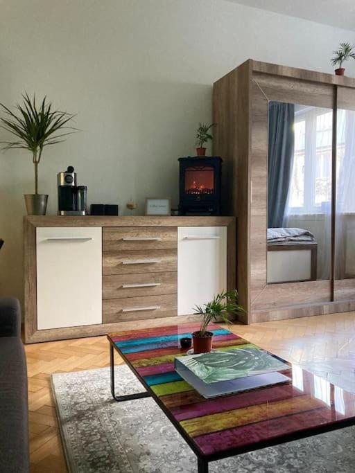 Sunny Flat In Center Of Prague Apartment Luaran gambar